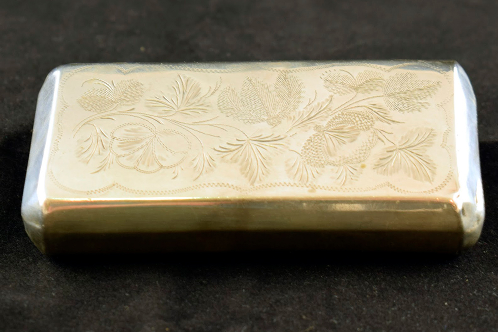 Caja plata Córdoba trasera