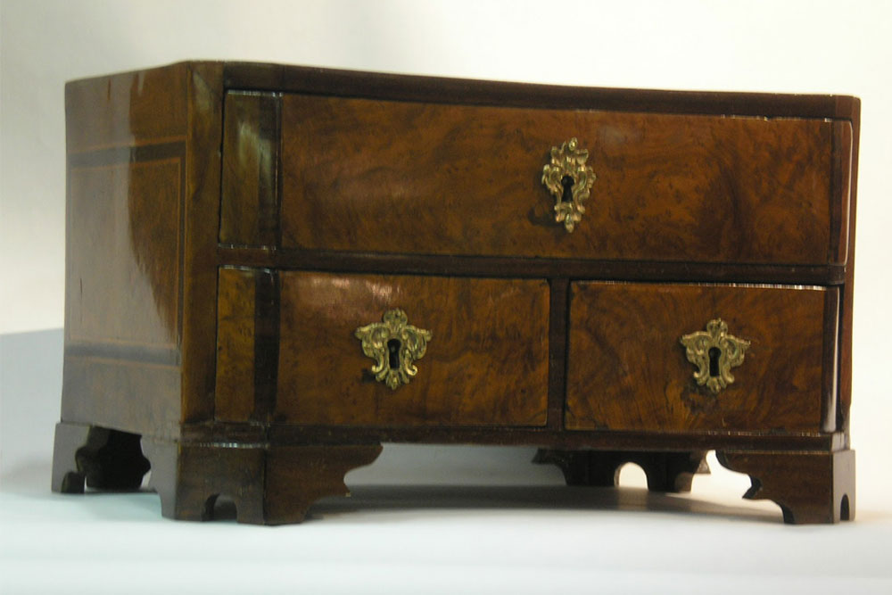 Cómoda de Maestría